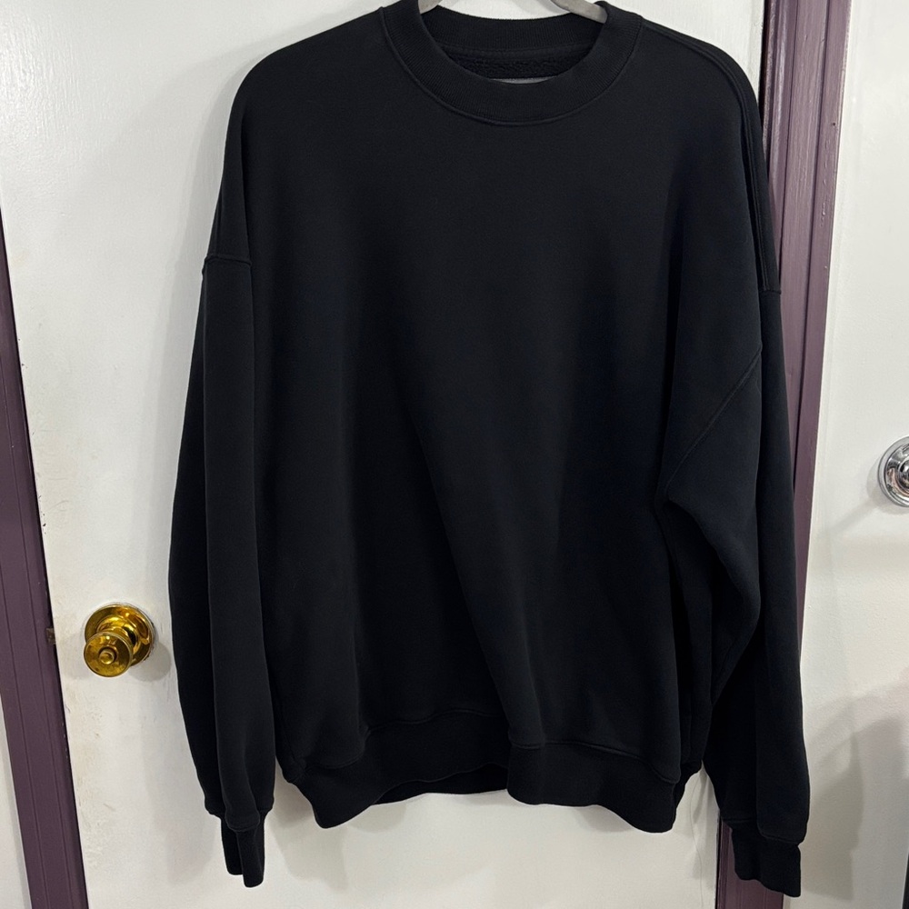 Men’s Black Abercrombie Crew Sweatshirt L